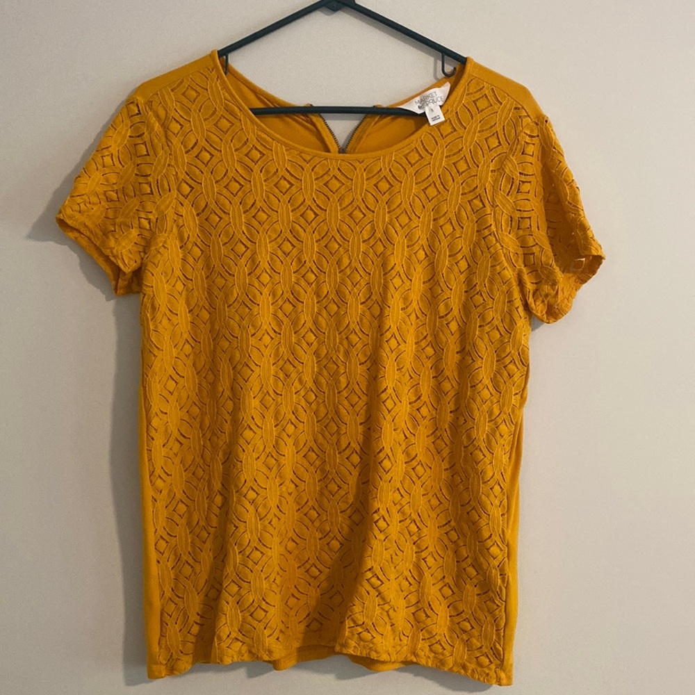 Mustard market and spruce top size l